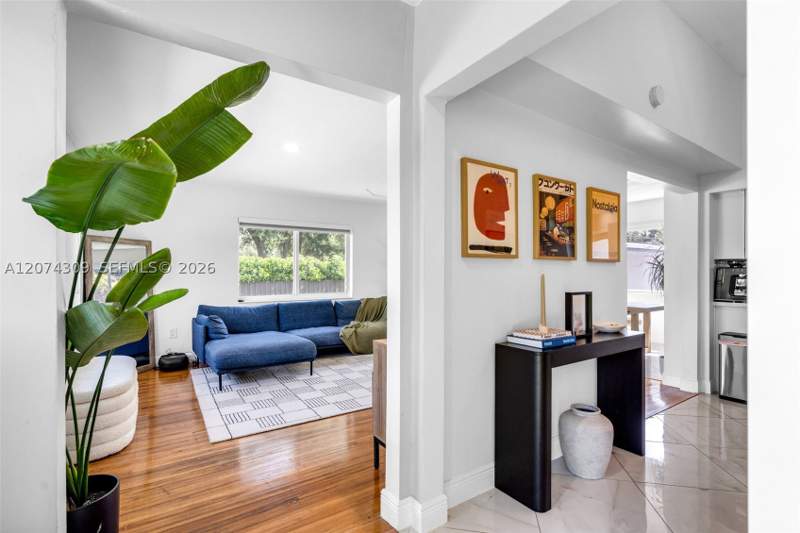 2 bedroom SingleFamilyResidence at 8911 N Miami Ave, El Portal Sec 3, El Portal — photo 5