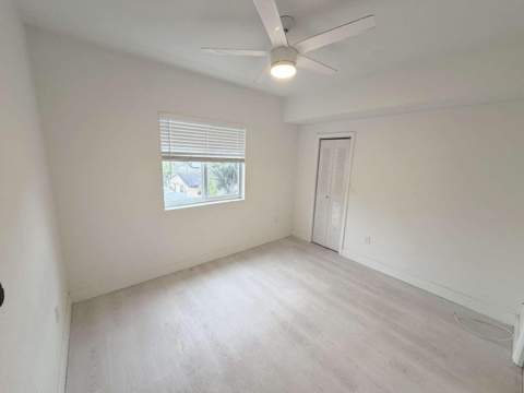 7516 NE 1 Avenue 302, Miami FL - photo 6 of 10