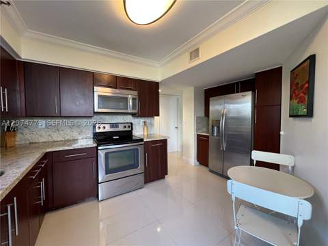 3300 NE 191st St 406, Aventura FL - photo 6 of 22
