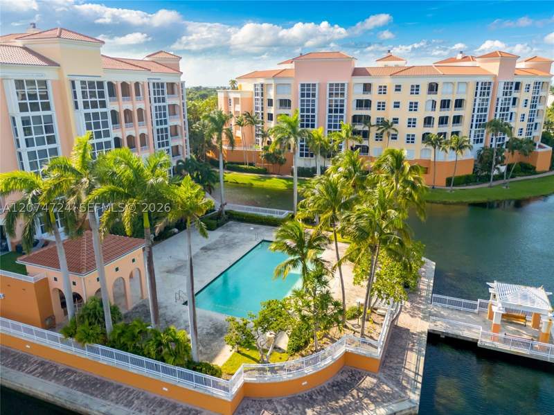 2 bedroom Condominium at 737 Crandon Blvd Ph-1, Lake Villa Two Condo, Key Biscayne — photo 2