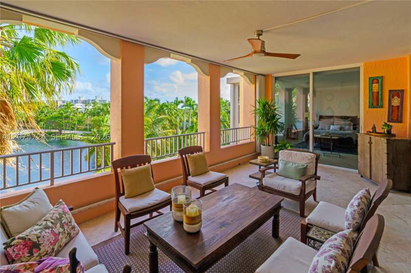 2 bedroom Condominium at 737 Crandon Blvd Ph-1, Lake Villa Two Condo, Key Biscayne — photo 4
