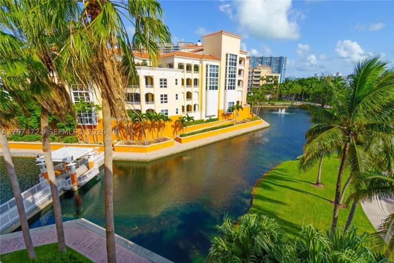 2 bedroom Condominium at 737 Crandon Blvd Ph-1, Lake Villa Two Condo, Key Biscayne — photo 5