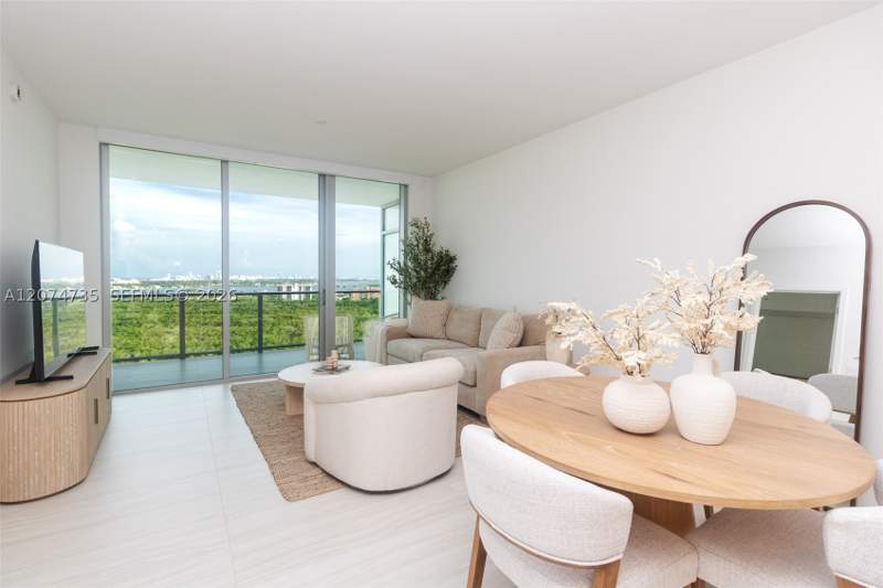 1 bedroom Condominium at 2411 Laguna Circle 1704, One Park Tower, North Miami — photo 2