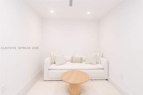 2411 Laguna Circle 1704, North Miami FL - photo 20 of 59