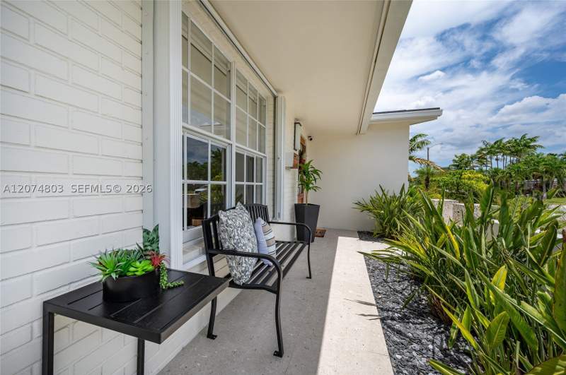3 bedroom SingleFamilyResidence at 9441 SW 52nd Ter, Miller Heights Sec 7, Miami — photo 3