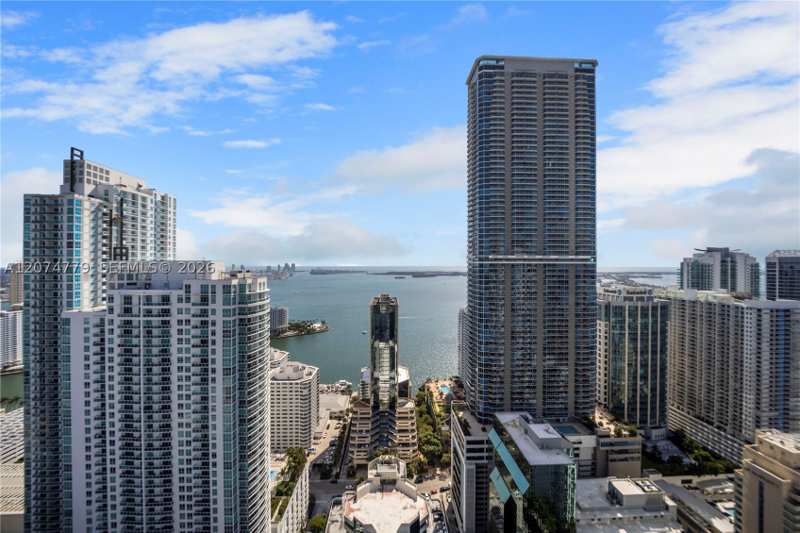 3 bedroom Condominium at 1010 Brickell Ave 4701, 1010 Brickell Condo, Miami — photo 1