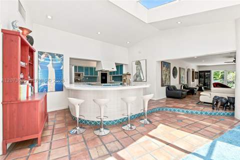 4110 Battersea Rd, Miami FL - photo 13 of 32