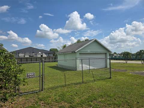 15905 SW 280th St, Homestead FL - photo 7 of 43