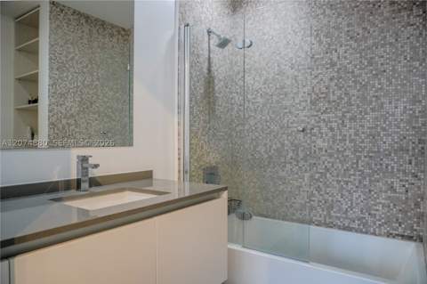 88 SW 7 2112, Miami FL - photo 24 of 34