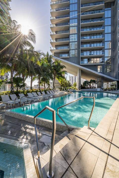 88 SW 7 2112, Miami FL - photo 8 of 34