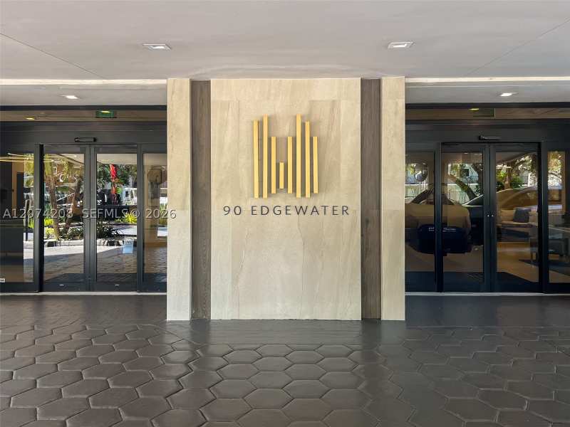 1 bedroom Condominium at 90 Edgewater Dr Ph11, Gables Waterway Towers Co, Coral Gables — photo 1
