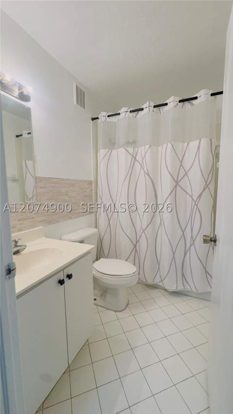 990 NE 33rd Ter 202, Homestead FL - photo 7 of 37