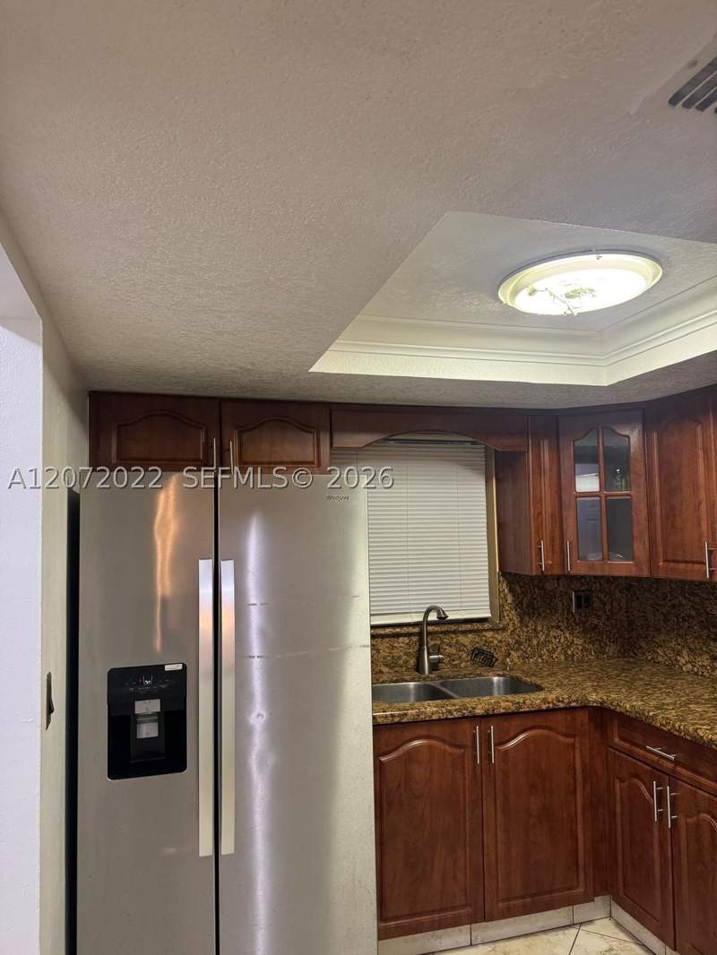 2 bedroom Condominium at 10851 SW 6th St 5, Villas De Cancun Condo, Sweetwater — photo 3