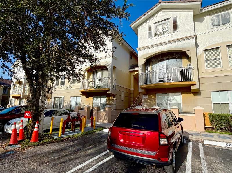 3 bedroom Condominium at 8964 W Flagler St 107, Century Park Condo, Miami — photo 5