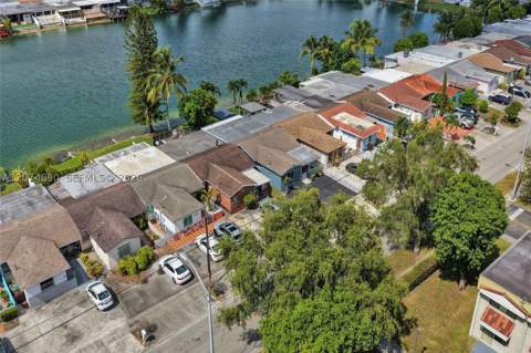 903 W 77th St, Hialeah FL - photo 23 of 29
