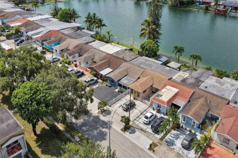 903 W 77th St, Hialeah FL - photo 24 of 29