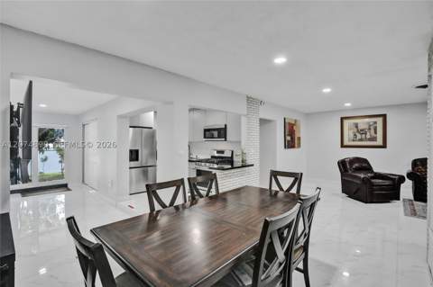 903 W 77th St, Hialeah FL - photo 7 of 29