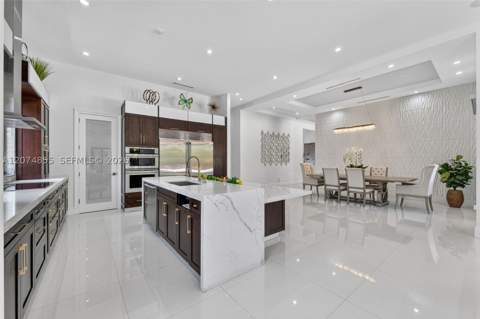 10352 NW 131st St, Hialeah Gardens FL - photo 10 of 31