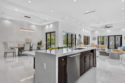 10352 NW 131st St, Hialeah Gardens FL - photo 11 of 31
