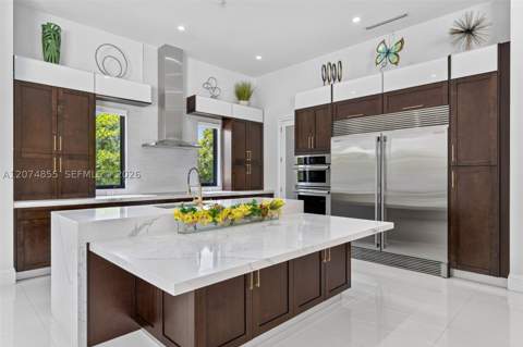 10352 NW 131st St, Hialeah Gardens FL - photo 9 of 31