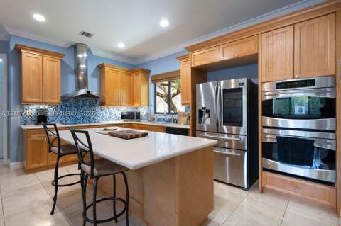 11404 Four Fillies Rd, Pinecrest FL - photo 13 of 42