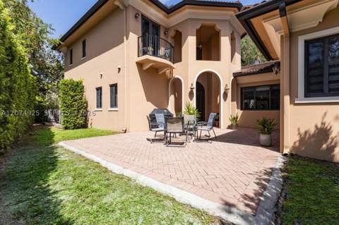 11404 Four Fillies Rd, Pinecrest FL - photo 16 of 42