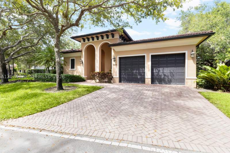 4 bedroom SingleFamilyResidence at 11404 Four Fillies Rd, Smathers Four Fillies Far, Pinecrest — photo 3