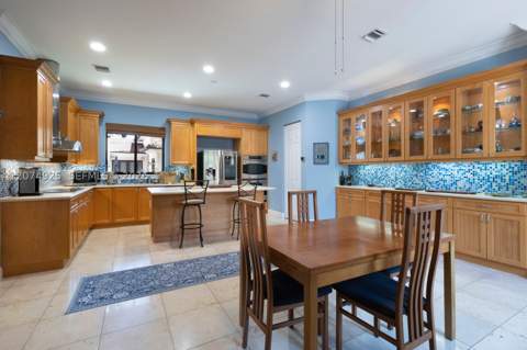 11404 Four Fillies Rd, Pinecrest FL - photo 9 of 42