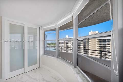 5555 Collins Ave 16B, Miami Beach FL - photo 12 of 35