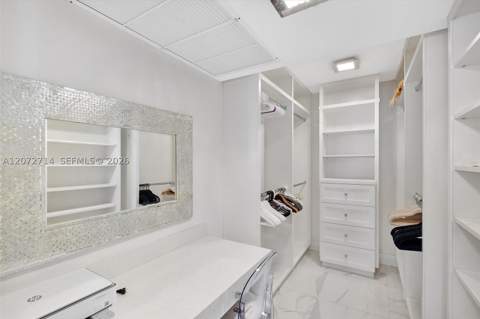 5555 Collins Ave 16B, Miami Beach FL - photo 14 of 35