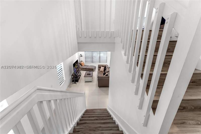 3 bedroom SingleFamilyResidence at 3564 W 97th St, BONTERRA, Hialeah — photo 5