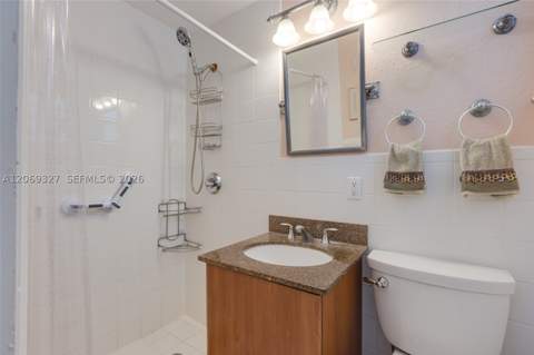 350 S Shore Dr 15, Miami Beach FL - photo 10 of 28