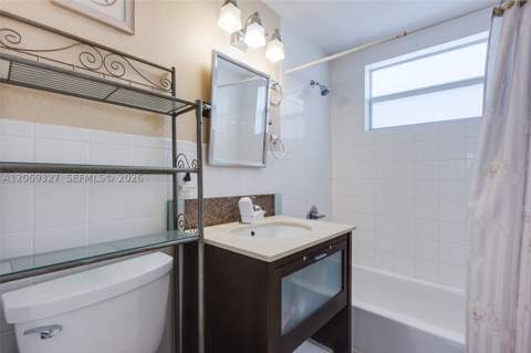 350 S Shore Dr 15, Miami Beach FL - photo 13 of 28