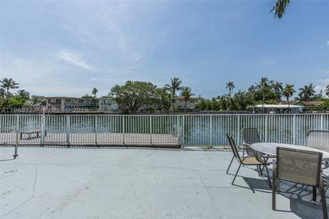 350 S Shore Dr 15, Miami Beach FL - photo 18 of 28