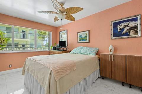 350 S Shore Dr 15, Miami Beach FL - photo 9 of 28