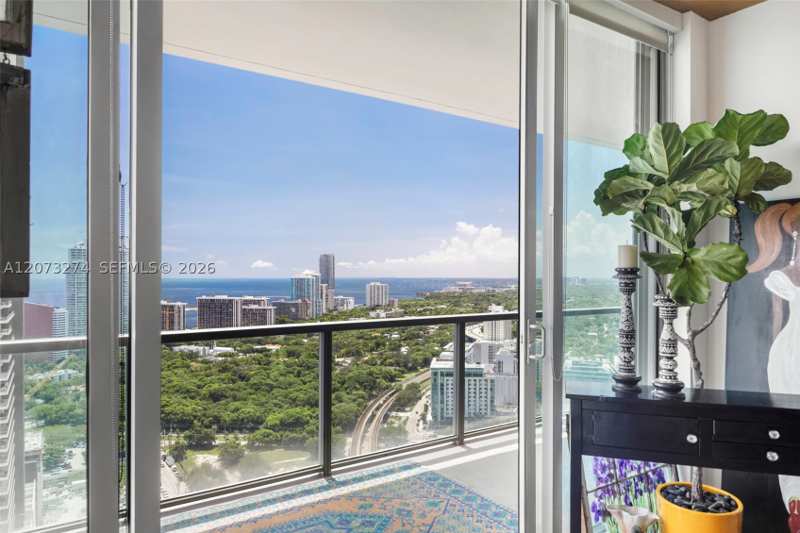 2 bedroom Condominium at 79 SW 12th St Ph3904-S, The Axis On Brickell Cond, Miami — photo 1