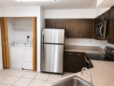 1051 Jefferson Dr 1051K, Homestead FL - photo 13 of 22