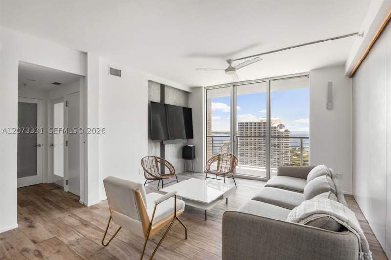 2 bedroom Condominium at 335 S Biscayne Blvd 2805, One Miami East Condo, Miami — photo 3