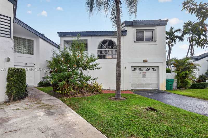 3 bedroom SingleFamilyResidence at 253 NE 211th Ter, San Simeon Homes, Miami — photo 1