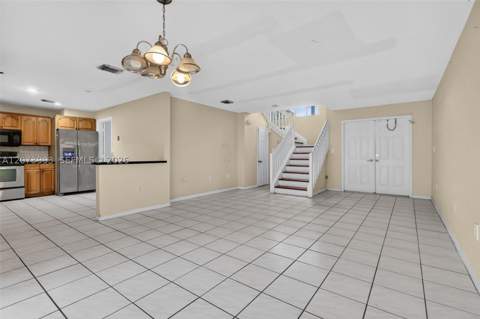 253 NE 211th Ter, Miami FL - photo 7 of 45