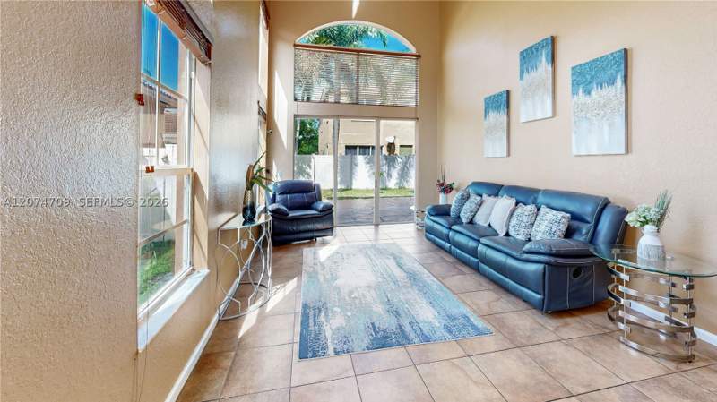 7 bedroom SingleFamilyResidence at 2215 Portofino Ave, Portofino Estates, Homestead — photo 4