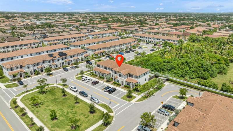 3 bedroom Townhouse at 24641 SW 117th Path, Silver Palm Residential H, Homestead — photo 2