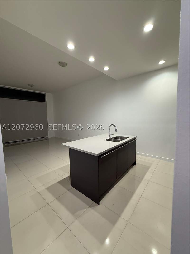 1 bedroom Condominium at 7661 NW 107th Ave 813, Grand Bay Commons South, Doral — photo 4