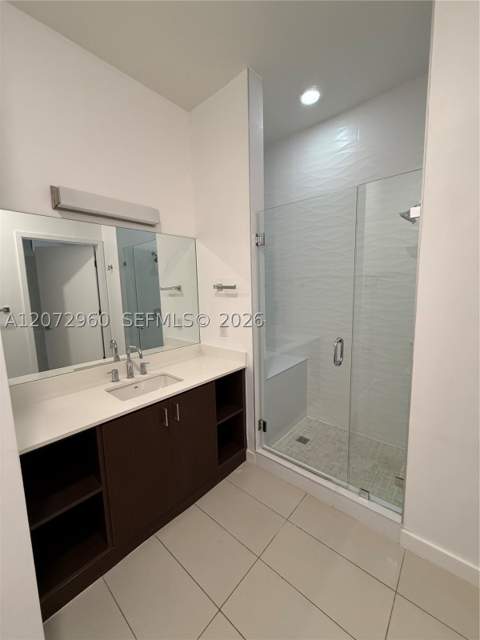 7661 NW 107th Ave 813, Doral FL - photo 8 of 9