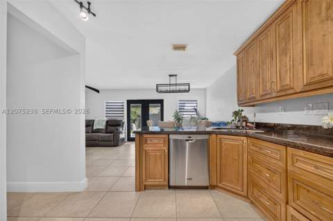 15401 SW 144th Ave, Miami FL - photo 10 of 46