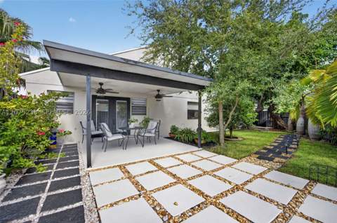 15401 SW 144th Ave, Miami FL - photo 18 of 46