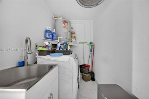 15401 SW 144th Ave, Miami FL - photo 9 of 46