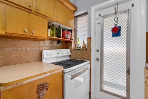 7840 Harding Ave 1, Miami Beach FL - photo 11 of 29