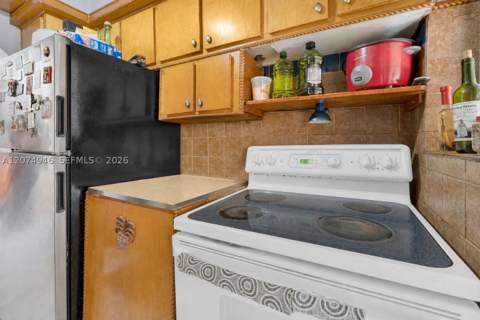 7840 Harding Ave 1, Miami Beach FL - photo 13 of 29