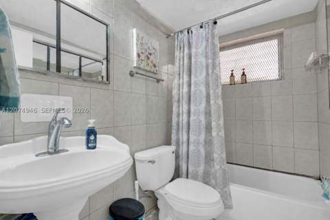 7840 Harding Ave 1, Miami Beach FL - photo 14 of 29